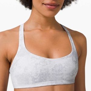 Lululemon free to be bra